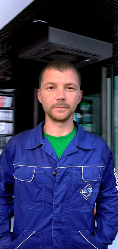 ВАДИМ-керівник-з-монтажу-центру-ALEX-VEKA