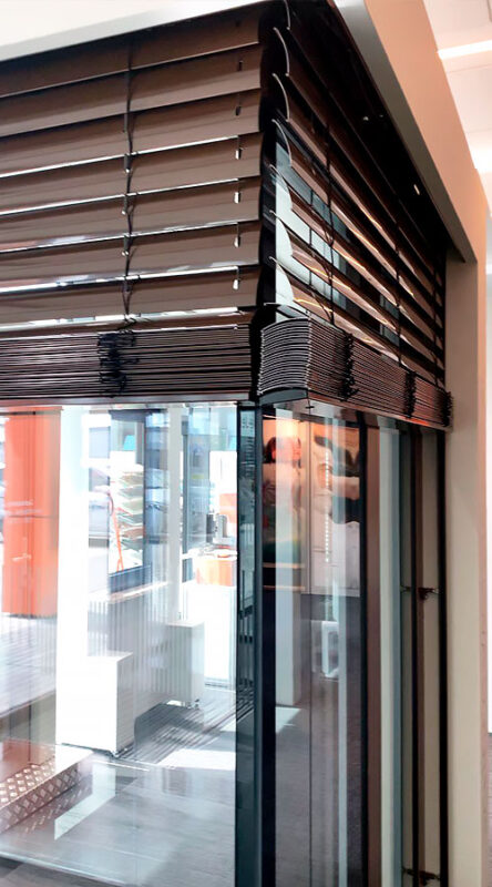 енергоефективні металопластикові та алюмінієві вікна з скляним кутом кутові вікна вінниця київ